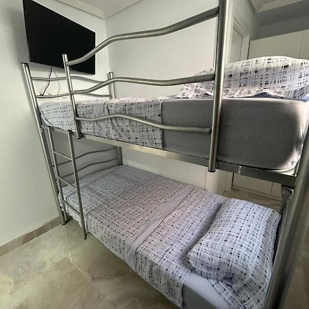 Habitacion Doble O Compartida Con Bano Privado En El Centro De Madrid Exterior foto